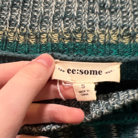 Sweater - Picture 2 of 2